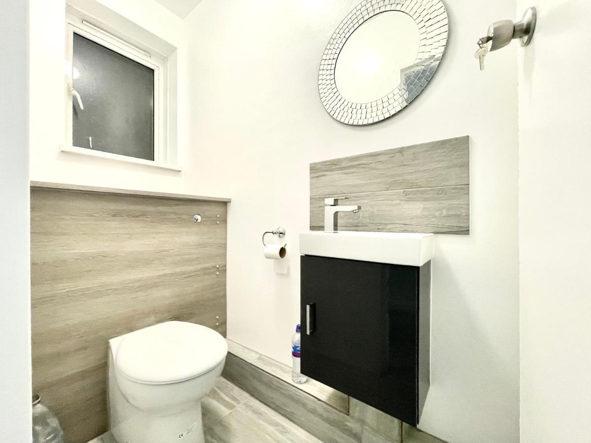 Апартаменты Fabulous 3 Bedroom Flat Sleeps 6